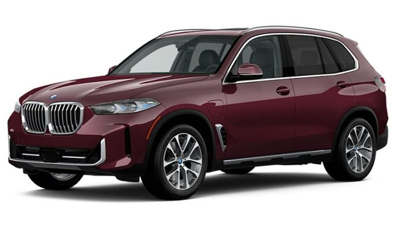 BMW X5 2025 front view in UAE